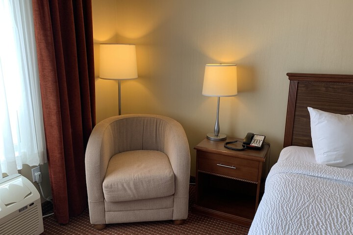 Merit Hotel & Suites