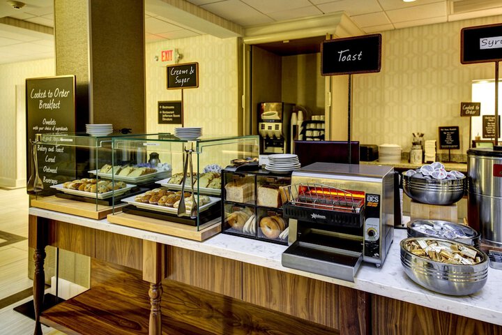Breakfast/Coffee Service 30 of 40
