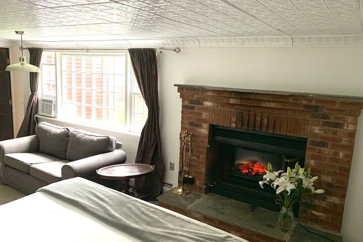 Room 12 of 44