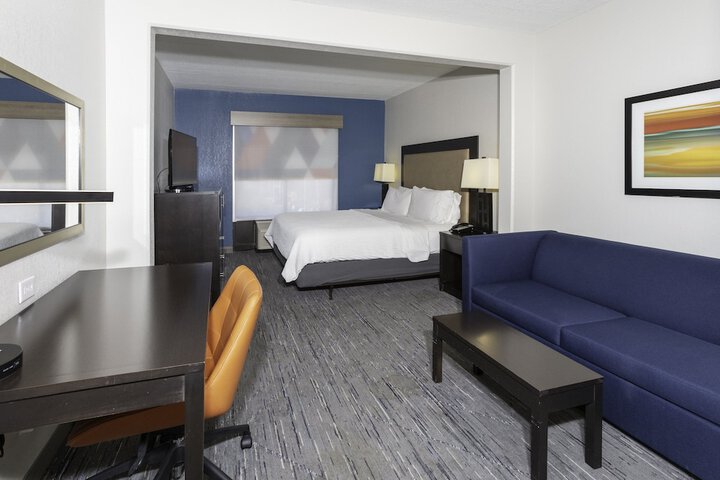 Room 22 of 59