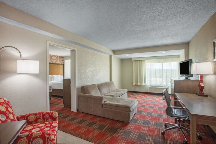 Room 33 of 58