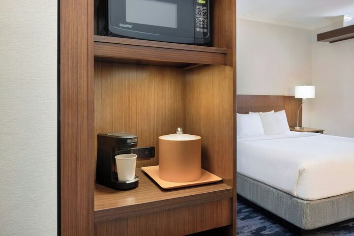 Fairfield Inn & Suites Bowling Green
