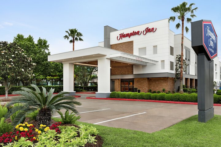 Hotel 2 of 42