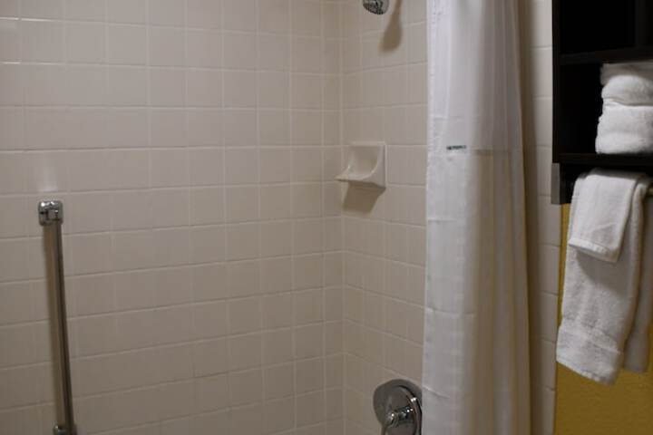 Room 20 of 29