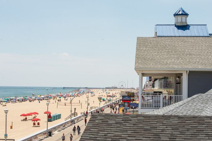 Beach 27 of 43