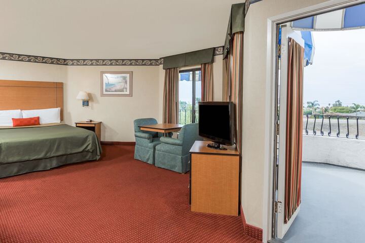 Room 14 of 21