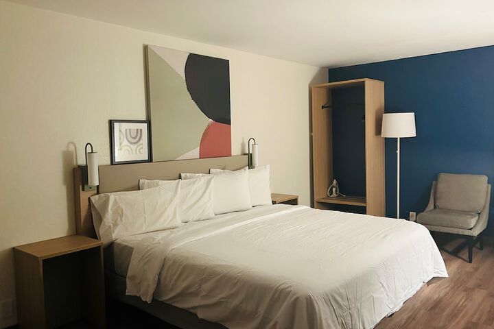 Room 19 of 32