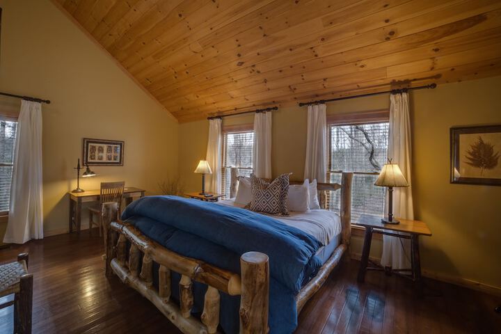 Dancing Bear Lodge