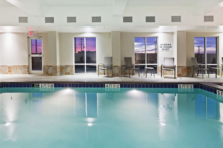 Pool 10 of 51