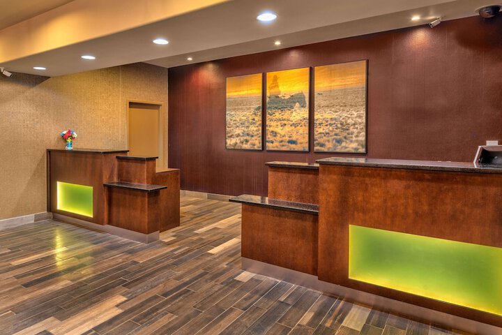 Hotel Interior 4 of 11
