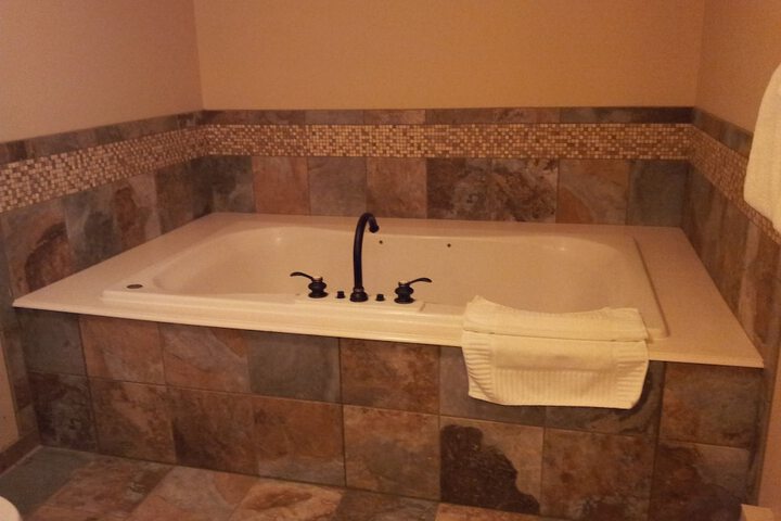 Hot Tub 59 of 67