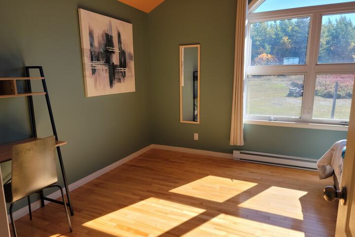 Room 52 of 102