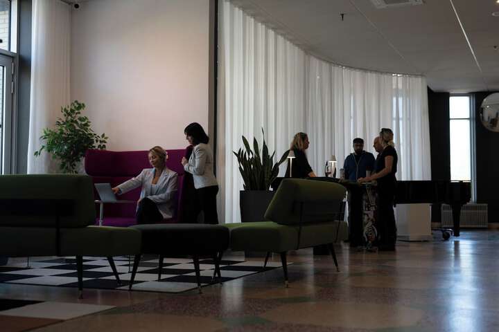 Hotel Interior 7 of 37