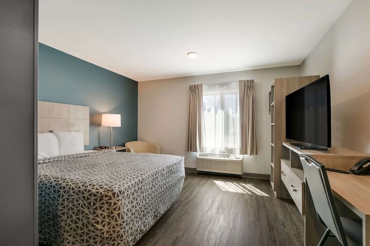 Room 32 of 45