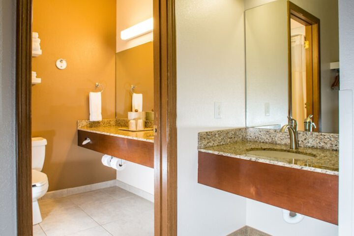 Northfield Inn Suites & Conference Center