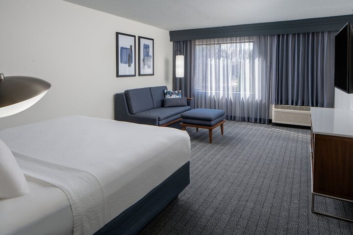 Courtyard by Marriott Decatur