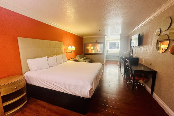 Room 47 of 62