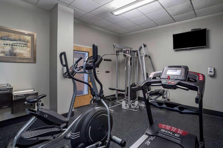 Best Western Plus Philadelphia Airport South at Widener University