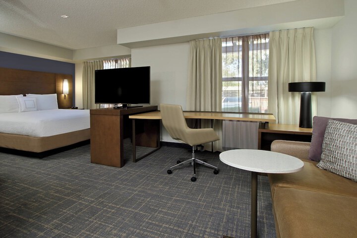 Room 22 of 36