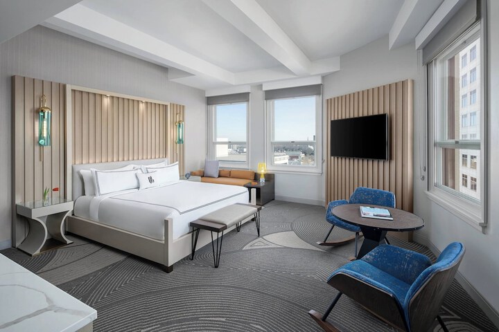 Glass Light Hotel & Gallery Autograph Collection