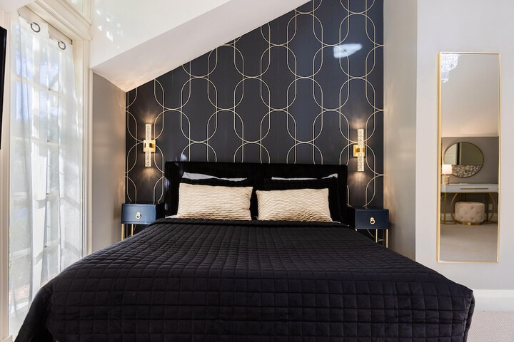 Room 45 of 150