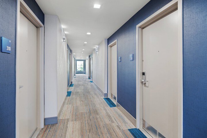 Holiday Inn Express Sunnyvale - Silicon Valley by IHG