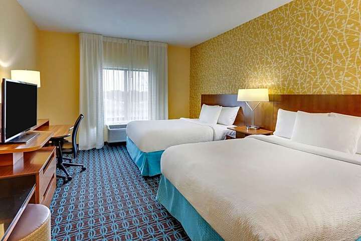 Fairfield Inn & Suites by Marriott Dunn I-95