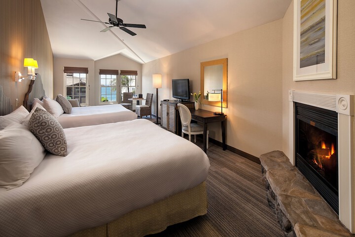 Cottage Inn by The Sea