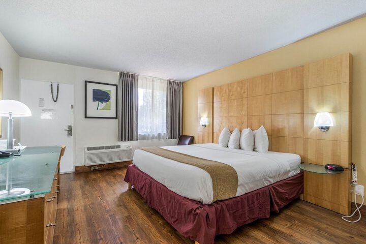 Room 22 of 47