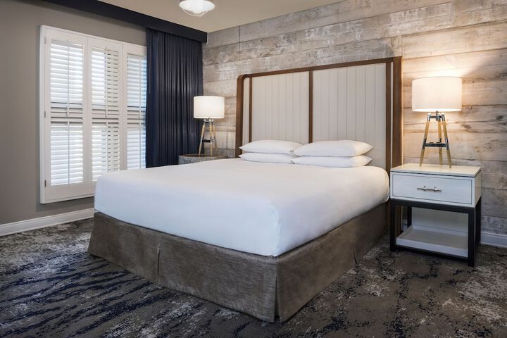 Room 42 of 83