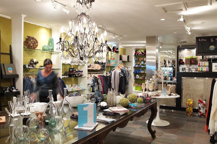 Gift Shop 107 of 118