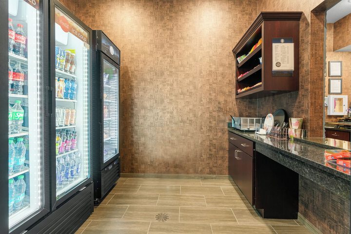 Cobblestone Hotel & Suites - Lynden