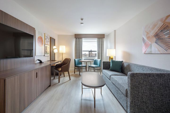 Holiday Inn & Suites Winnipeg Downtown by IHG
