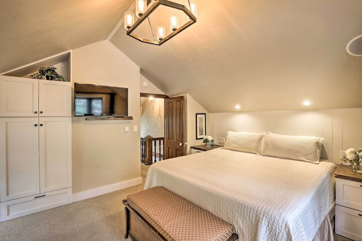 Family Home in Georgetown: Walk to Town & Railroad