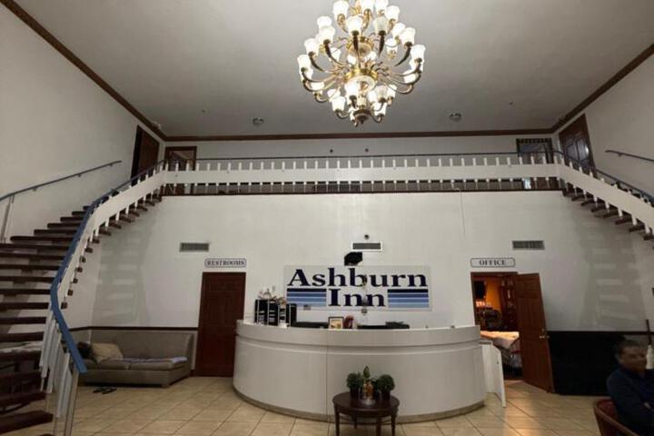 Ashburn inn