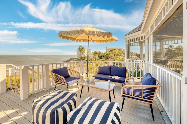 Haven by Avantstay Luxury Beachfront Home w / Pool & Gorgeous Patios