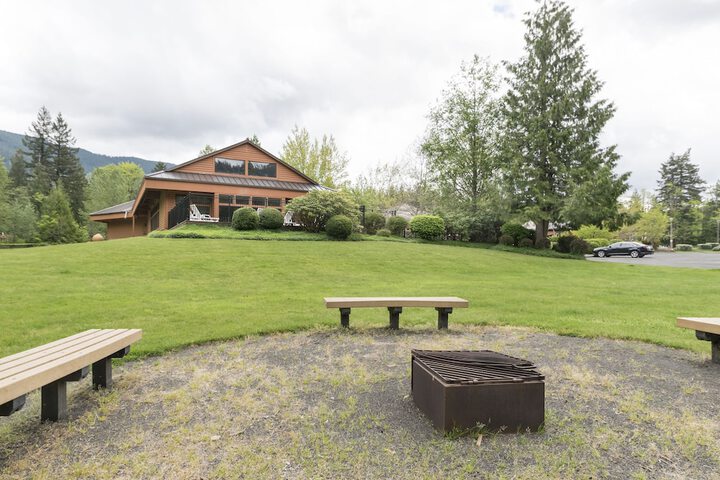 Mt Hood Village RV Resort
