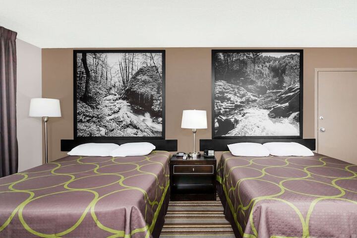 Super 8 by Wyndham Monteagle TN