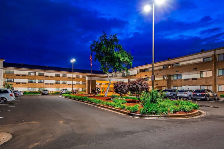 Best Western Warren Hotel