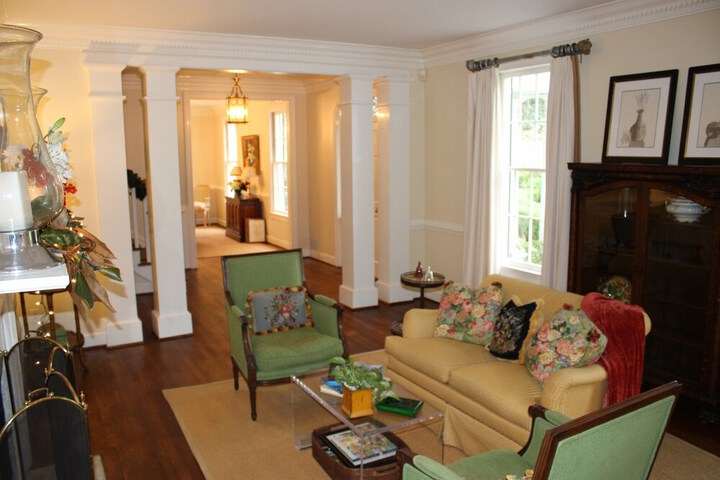 Room 2 of 25