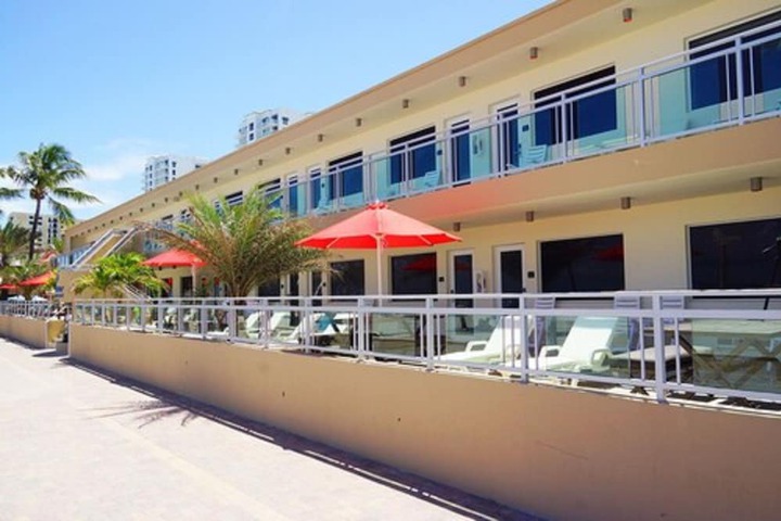 Hotel 2 of 32