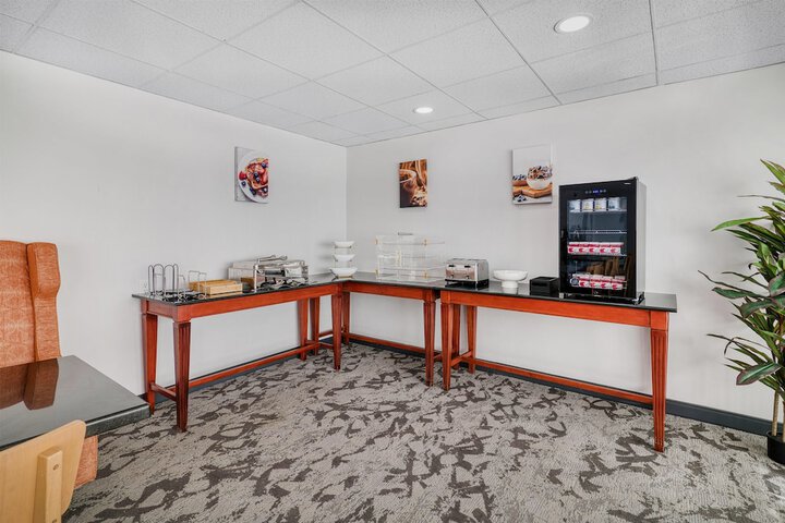 Baldwin Inn & Suites SureStay Collection by Best Western