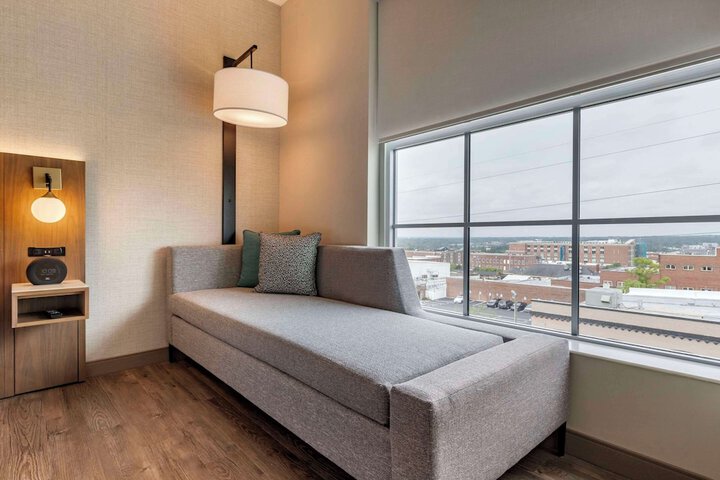 Room 21 of 58