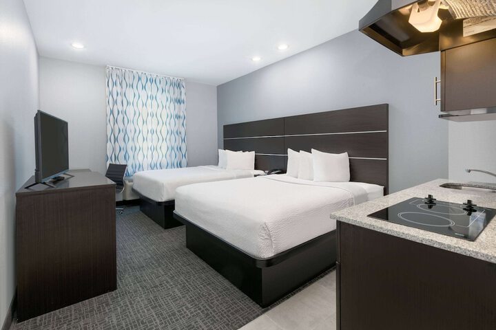 Room 47 of 59