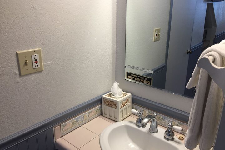 Room 113 of 162