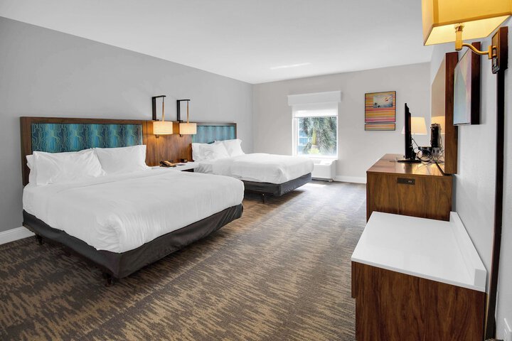 Room 34 of 121