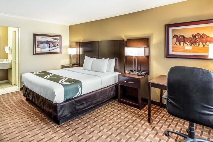 Room 20 of 27