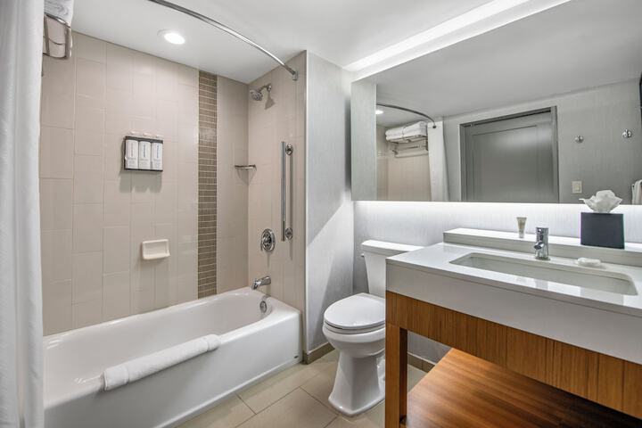 Hyatt Place Phoenix / Chandler-Fashion Center