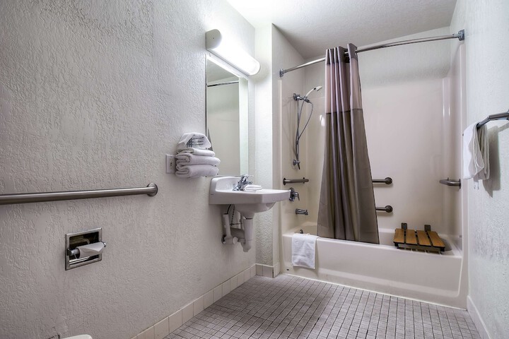 Motel 6 Rowland Heights CA - Los Angeles - Pomona