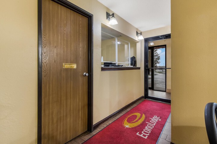 Econo Lodge Inn & Suites Yankton
